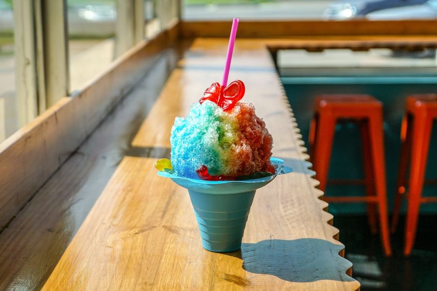 Rainbow shave ice